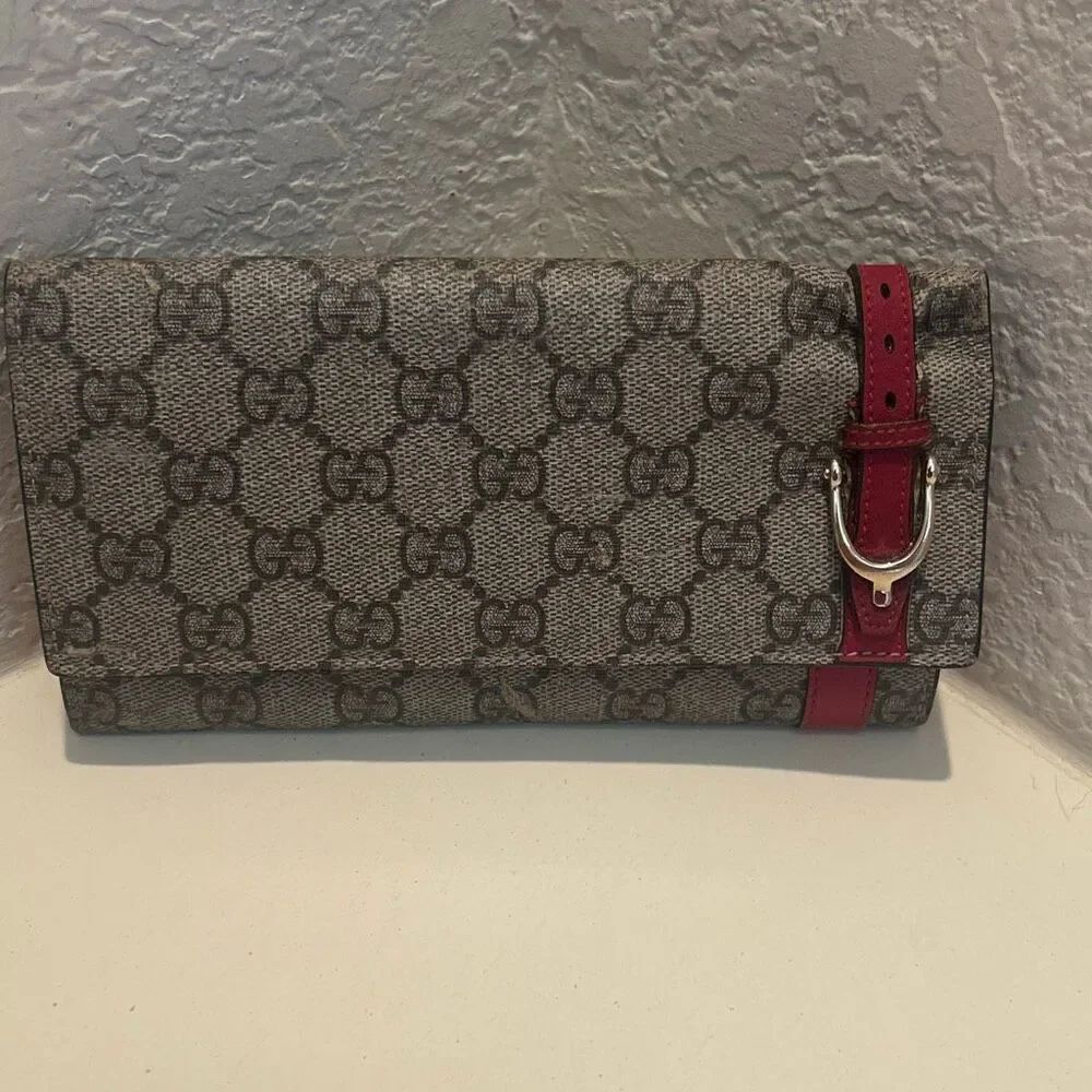 Gucci GG Supreme Continental Long Wallet Brown Monogram Red Buckle Accent Luxury